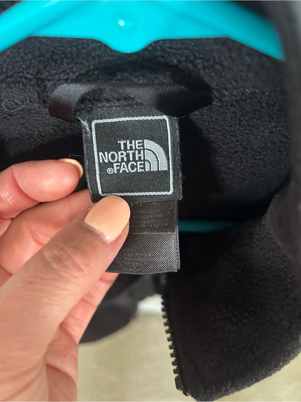 The North Face Kids' Black Fleece Jacket-XS - Picture 3 of 7